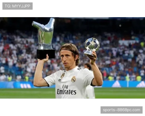 莫德里奇：从英超中场核心到皇马传奇的生涯跃迁分析