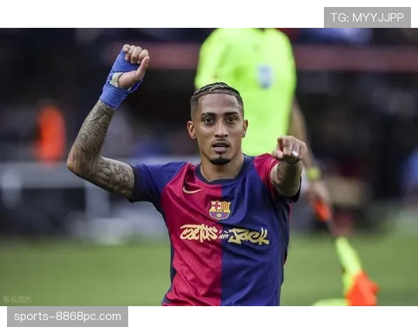 拉菲尼亚：现代左脚边锋的战术角色与跑位解析