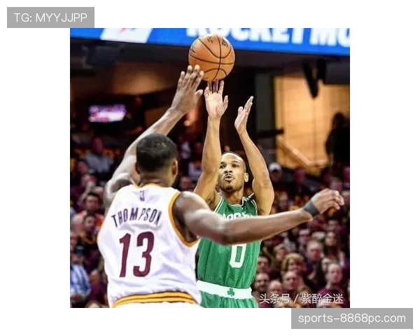 瓦莱乔无球策应改变骑士内线进攻结构